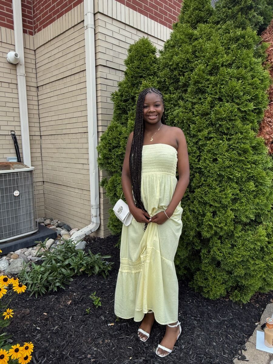 S'Niyah, the nail tech behind Sniyah's Nails