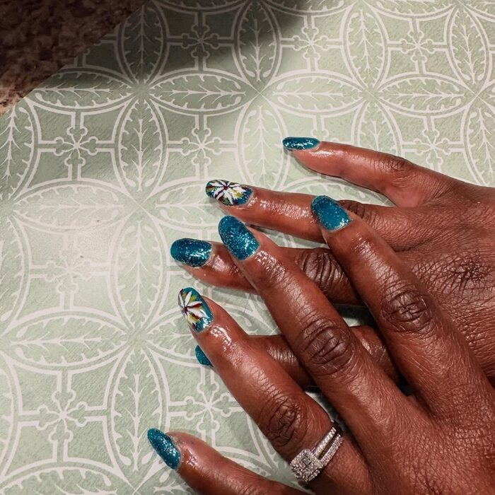 Recent nail set from @sn1yahs.nails